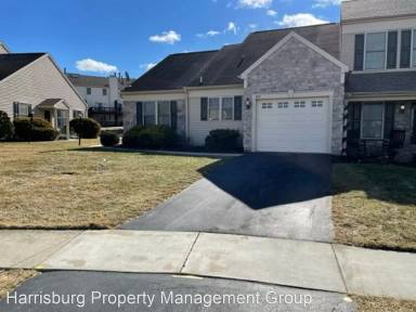 Main picture of 743 Creekside Dr