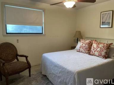 Main picture of 211 Palmetto Rd