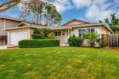 Main picture of 754 Yale Ln