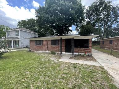Main picture of 2118 W 14th St