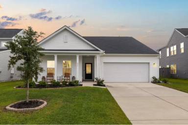 Main picture of 277 Lucca Dr
