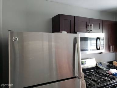 Main picture of 4208 South Michigan Avenue - 4210-3