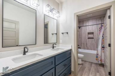Main picture of 7743 Langford Dr