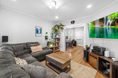 Main picture of 57 Grove St