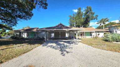Main picture of 4279 Island Cir