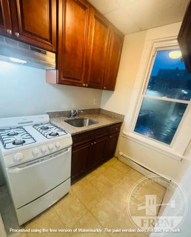 Main picture of 2201 Purchase St