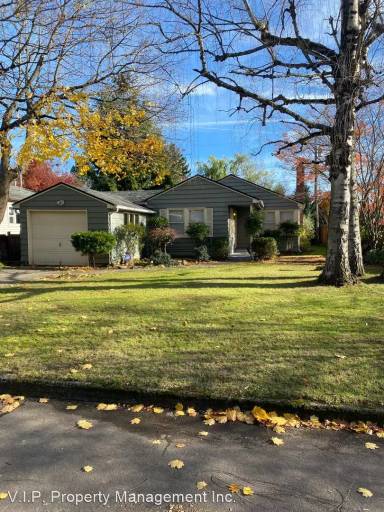 Main picture of 2124 NE 78th Ave