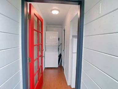 Main picture of 2118 McKinley Ave