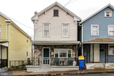 Main picture of 260 Market St