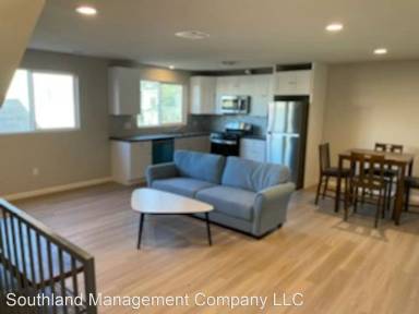 Main picture of 1284 W 37th St