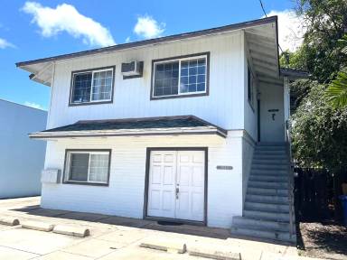 Main picture of 2324 S Beretania St