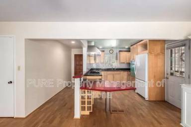 Main picture of 7608 E 4th St
