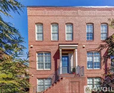 Main picture of 1201 Virginia Park Dr NE