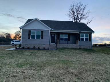Main picture of 200 Lexington Cv