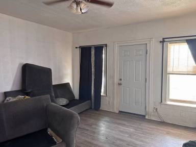 Main picture of 2812 Avenue R