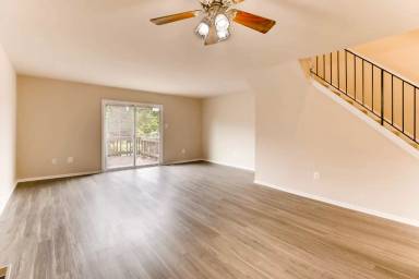 Main picture of 11 Kew Garden Ct