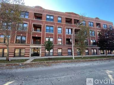 Main picture of 3915 W Altgeld St