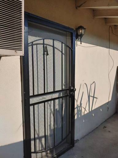 Main picture of 1234 W J St