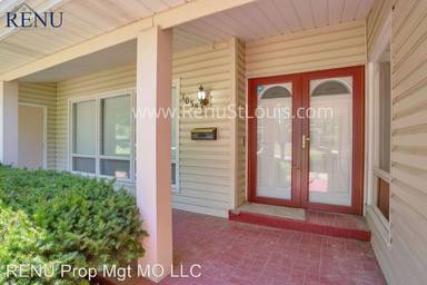 Main picture of 1035 Saddle Dr