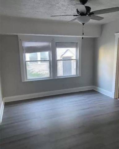 Main picture of 2938 E 130th St