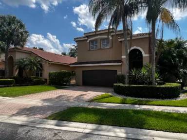 Main picture of 15640 SW 16th Ct