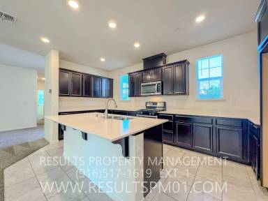 Main picture of 240 Uccello Way