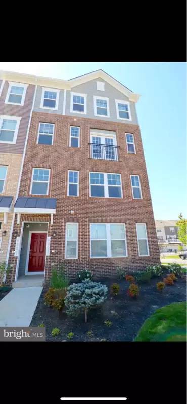 Main picture of 6927 Stoddert Ln