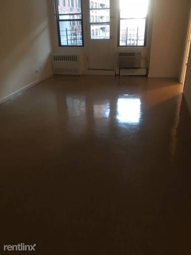Main picture of 5529 97th St