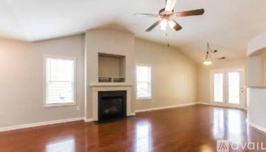 Main picture of 302 Downing Creek Trl