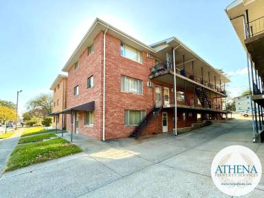 Main picture of 315 N Frederick St