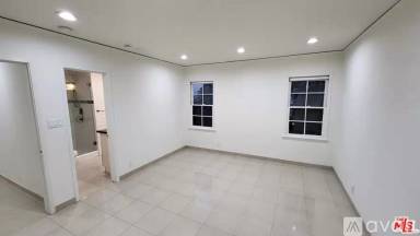Main picture of 2143 Kerwood Ave