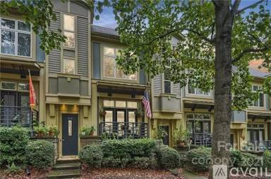 Main picture of 926 Garden District Dr