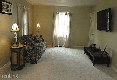 Main picture of 416 Bluff St