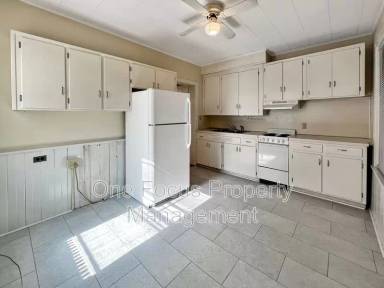 Main picture of 413 Jordan Ave
