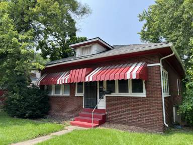 Main picture of 2270 S Meridian St
