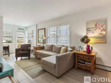 Main picture of 120 Inskip Ave