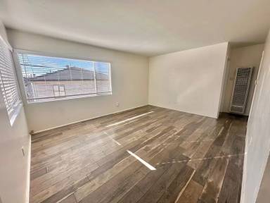 Main picture of 4050 Texas St
