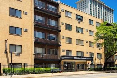 Main picture of 536 W Addison - PPM Apartments