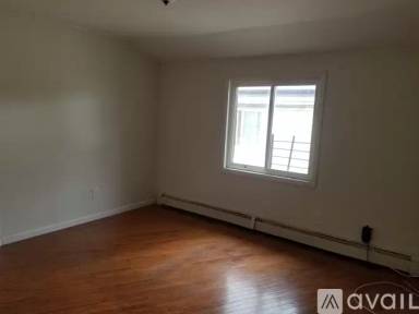 Main picture of 11630 Merrick Blvd