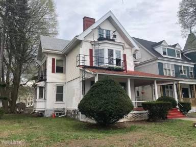 Main picture of 204 2nd Ave