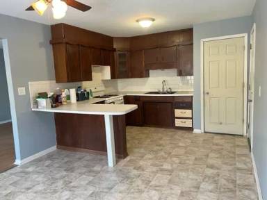 Main picture of 1309 Hasbrook Ave