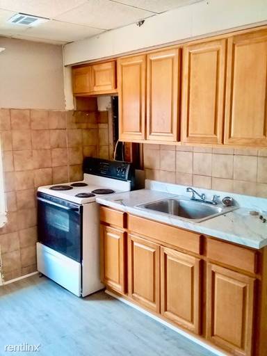 Main picture of 926 S 19th St