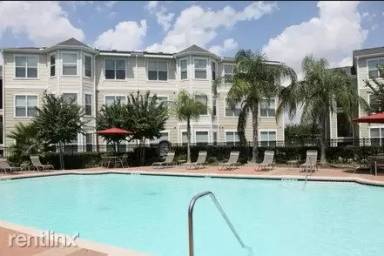 Main picture of Crossings At Hillcroft