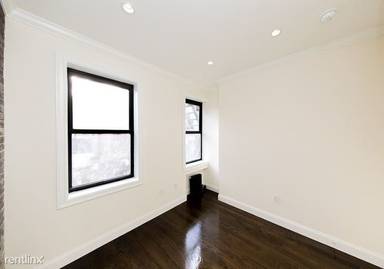 Main picture of 338 E 55th St