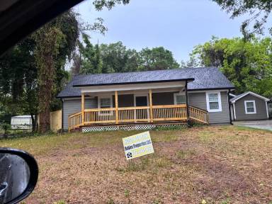 Main picture of 106 Pharr Ave