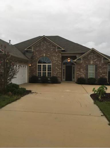 Main picture of 118 Brier Rose Ln