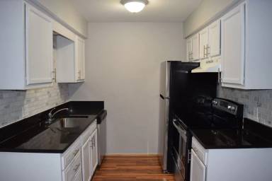 Main picture of Z on Decker Apartments