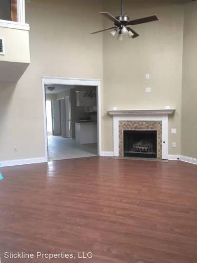 Main picture of 5733 Wabash St