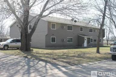 Main picture of 533 McDermott Ave
