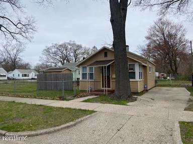 Main picture of 408 E Barney Ave